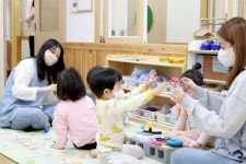 성동형 보육교사 1인당 아동 수 줄인다