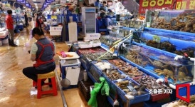 대한상의, 추석 앞두고 노량진서 4000만원어치 수산물 구입