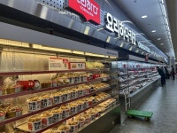 강성현 옛날같이 치킨만 팔아선 안돼…제타플렉스 서울역점, 먹거리 결정판