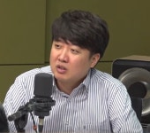 진중권 뇌 썩었나…유시민 2030男 쓰레기 발언 맹비난