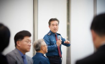 경찰청장, 릴레이 소통간담회…조직개편 의견 수렴