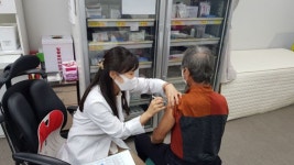 찾아오는 추위에 불붙는 폐렴 백신 경쟁…프리베나vs박스뉴반스