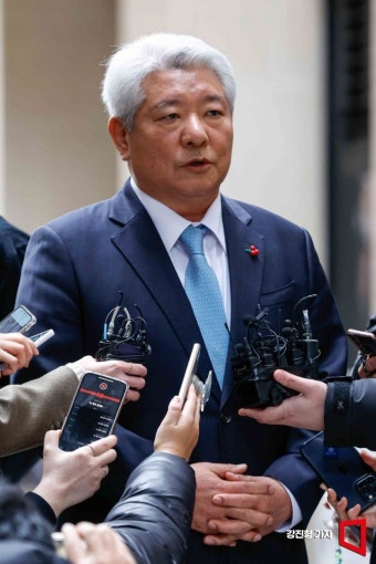 '겸직 논란' 김홍일 방통위원장 후보자, 권익위원장 사퇴