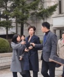 최태원·노소영, 6년 만에 법정 대면…다른 길로 입·퇴정(종합)