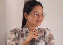 귀여운 외모 농촌 소도시 女시장…시장실 뒤 카지노 영업소에 필리핀 발칵