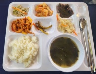 1식 7찬…효도밥상 차리다 반찬공장 만든 마포구청장
