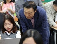 하남 광수中 수업 참관 임태희 교육감 세계 최 AI 교수플랫폼 만들겠다