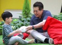 100일 현장경영 바쁜 장인화, 포스코 어린이집·워킹맘 직접 챙겨