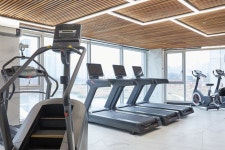 드라이기 훔치고 탈의실서 대변도…노줌마 헬스장의 항변