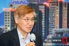 [포토] 발언하는 구자훈 한양대학교 도시대학원 교수