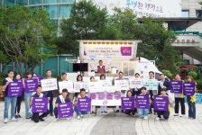 민선 8기 3년차 첫날...이필형 동대문구청장 커피 나눠주며 직원 격려