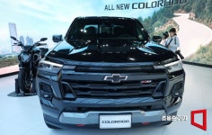 [포토] 상남자 근육질 바디에 시선집중