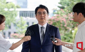 [포토] 취재진 질문에 답하는 심우정 검찰총장 후보자