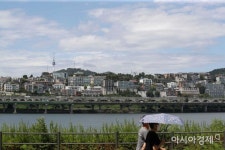 잠원한강공원 수상건물 일부 침수…1층 카페 어쩌나