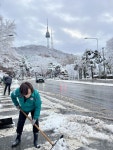 역대급 폭설에…'직접 제설' 팔 걷은 박희영 용산구청장