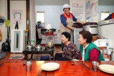 주5일 밥 주는 경로당, 30명 한 끼 예산 7만원 빠듯[내 집을 시니어하우스로]