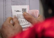 로또 당첨번호 6개 모두 20번대…당첨자 36명에 당첨금 고작 8억