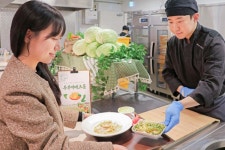 농가 돕는다 현대그린푸드, 제주산 못난이 양배추 100t 매입