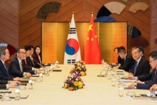 한중 외교장관 회담…