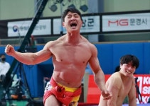 울주군 해뜨미씨름단 김덕일, 평창 오대산천장사씨름대회 소백장사 등극
