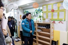 박강수 마포구청장 폐원 예정 어린이집·노후 주차장 현장 점검