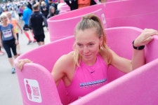 더럽고 긴 줄서는 화장실 가야 하나 여성용 이동식 소변기 발명[기업연구소]