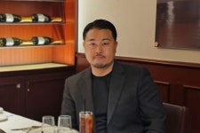 온라인 최저가보다 70% 싸게 팝니다…입소문만으로 성장한 소도몰[NE 커피챗]