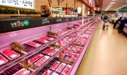 오늘 저녁 갈비 취소요…미국산 소고깃값 30% 껑충 뛰자 호주산·돼지고기도 들썩