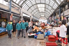 김태흠 지사, 당진·예산 호우 피해현장 긴급 점검… 어시장 항구적 대책 마련