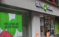 브랜드사용료 5년새 3배 껑충…CJ지주 효자 올리브영