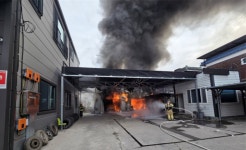 진주 한 자동차정비센터서 불 … 4253만여원 재산피해