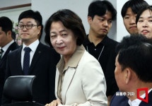 [포토] 미래대응기금 당정 참석하는 추미애 지사