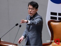 美 국무부, 진성준 비자 거부 논란에 