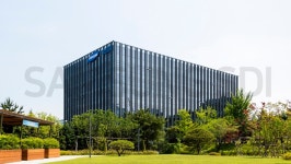 [넘버스]SK이노 추격 허용한 삼성SDI, ‘초격차’ 전략은 반도체만?