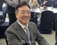 CU 문정한스바이오메드점 | 조용준 동구바이오 회장 "약가인하 정책, 개량신약으로 승부" [현장+]