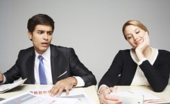 30대 남자-20대 여자들, 이렇게 살면 안돼요