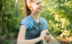 가슴 아래 차는 땀, 어떻게 해결하나요?