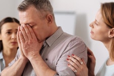 신체질환자엔 공감, 정신질환자엔 글쎄 하는 이유 (연구)