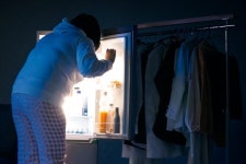 수면 공격하는 악몽 …밤 늦은 식사가 원인되기도