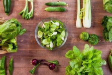 녹색잎 채소 많이 먹으면, 만성 편두통 없앨 수 있을까 (연구)