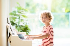 어릴 적 배운 이것, 노년기 인지능력에 도움 (연구)