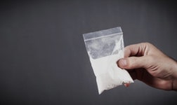 美 배우 샌더스, 펜타닐 중독 사망...한국도 10대 마약 사범 폭증