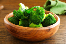 앗! 목과 허리에서 삐거덕 소리가…척추에 좋은 음식은?