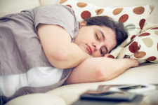 “낮잠 ○○분 이상 자면 살찐다”