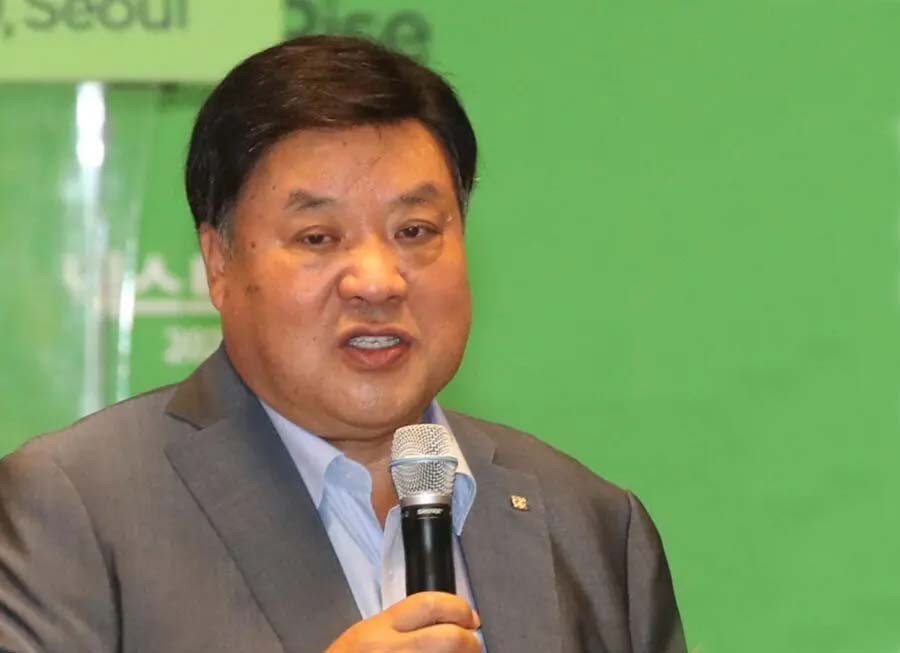 셀트리온 서정진 회장의 혼외자 친모, 143억원 협박 수취 혐의로 검찰 송치된 사안