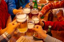  시원한 맥주 한잔? 여름밤 숙면을 방해하는 것들