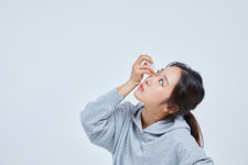 눈동자 주위 하얀색 띠 뭐지?...눈에 나타나는 건강 이상 징후