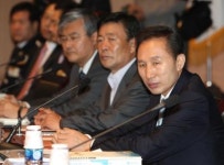 이 대통령 “일자리 창출, 국정의 가장 큰 목표”