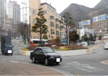 ‘빙글빙글’ 양보가 미덕인 회전교차로 사고율↓