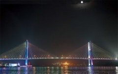 나는 지금, 여수 밤바다 너와 함께 걷고 싶다